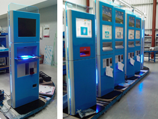 This kiosk, comes with interactive 19'' display. At the rear of the unit a large passive of interactive second screen could replace the static advertisment area.